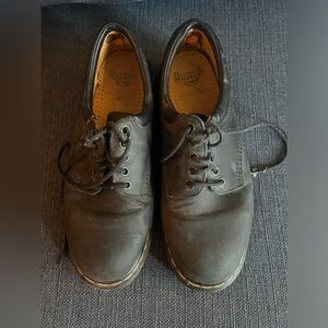 Dr marten Oxfords.